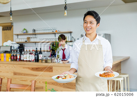 カフェ スタッフ カフェ スタッフ 62015006