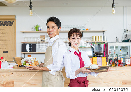 カフェ スタッフ カフェ スタッフ 62015036