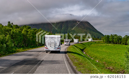 VR Caravan car travels on the highway. VR Caravan car travels on the highway. 62016153