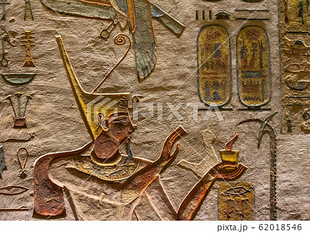 Ancient egypt carving color image Ancient egypt carving color image 62018546