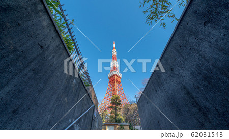 東京タワー 地下駐車場の階段の先にある風景の写真素材