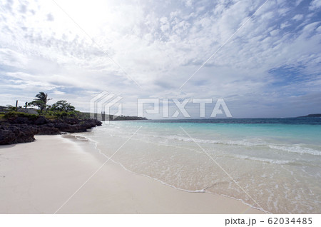 ニューカレドニア ロイヤルティ諸島　リフー島　シャンパーニュビーチ 62034485