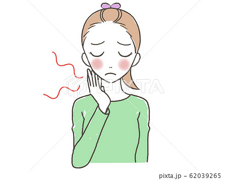 体調不良　のどが痛い　女性 62039265