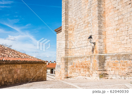 Picturesque square in the medieval town of Lerma, Spain 62040030