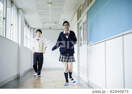 高校生カップルの日常 62040073