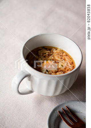 マグカップラーメン マグカップラーメン 62043858