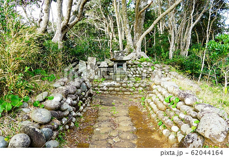 八丈島　為朝神社石宮 62044164