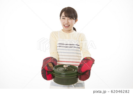 女性 調理 イメージ 女性 調理 イメージ 62046282