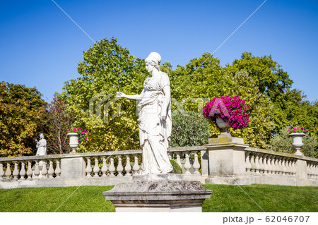 Statue of Minerva in Luxembourg Gardens, Paris Statue of Minerva in Luxembourg Gardens, Paris 62046707