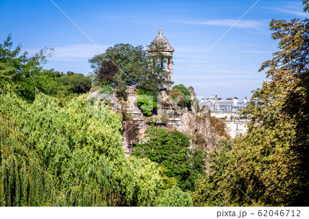 Sibyl temple in Buttes-Chaumont Park, Paris 62046712