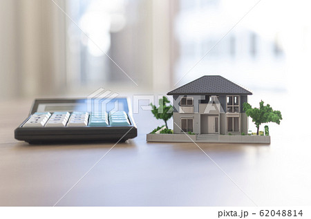 一軒屋　電卓　不動産 62048814