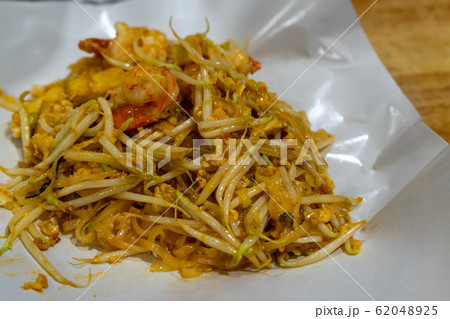 タイ 屋台料理 パッタイ タイ 屋台料理 パッタイ 62048925