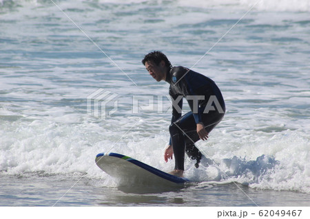【LA・ベニスビーチ】サーフィン 62049467