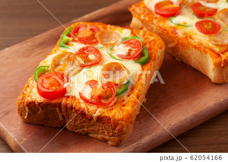 ピザトースト 62054166