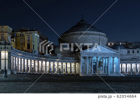Saint francis church in Naples at night 62054664