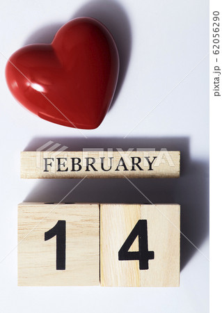 Red heart shaped with cube calendar with shadow Red heart shaped with cube calendar with shadow 62056290