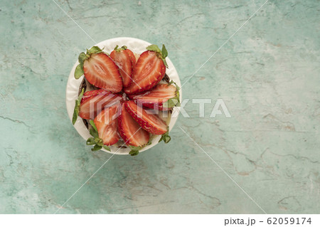 closeup of a delicious cake with strawberry 62059174
