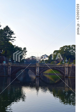 皇居　正門石橋　(二重橋) 62060569