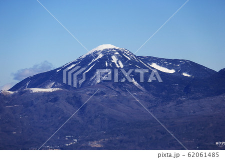 入笠山から 冬の八ヶ岳連峰 蓼科山 入笠山から 冬の八ヶ岳連峰 蓼科山 62061485