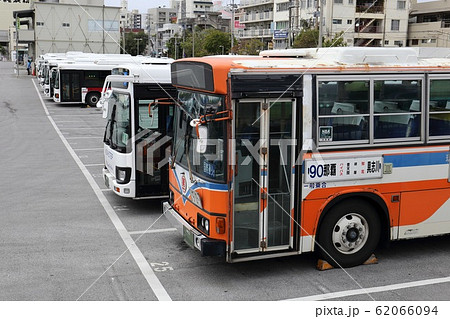 沖縄 琉球バス交通 新旧の車両 沖縄 琉球バス交通 新旧の車両 62066094