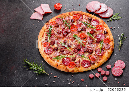 Pepperoni Pizza with Mozzarella cheese 62066226