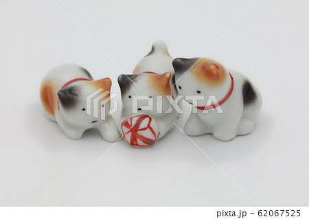 有田焼「ミクロス 」(子ネコと鞠) 有田焼「ミクロス 」(子ネコと鞠) 62067525