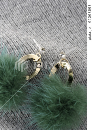 ピアス 62068693
