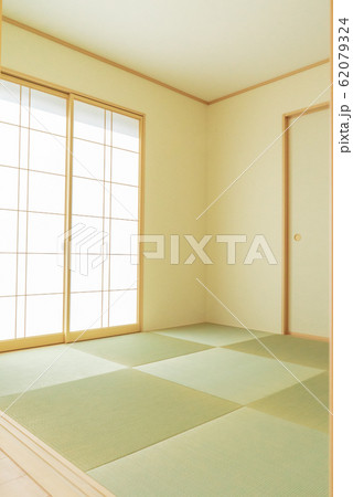 日本の和室全体　障子と襖	 62079324