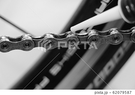 ロードバイク　チェーン　給油 62079587