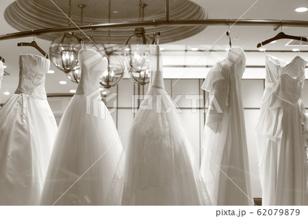 ウエディングドレス 62079879