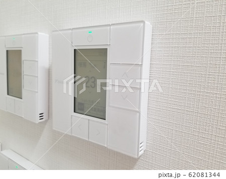 エアコン　スイッチ 62081344