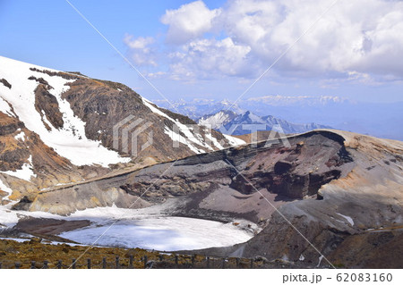雪山 62083160