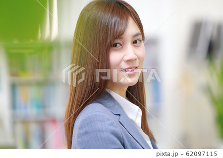 ビジネスウーマン_ポートレート3 ビジネスウーマン_ポートレート3 62097115