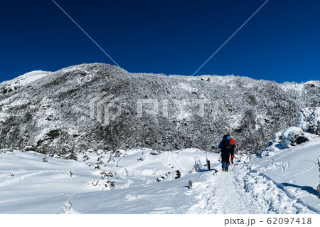 北八ヶ岳北横岳スノートレッキング 62097418