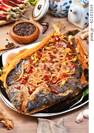 Chongqing spicy grilled fish   62101934