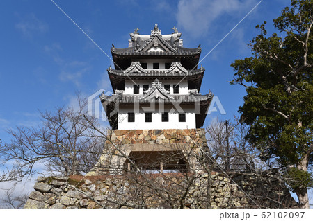 洲本城　最古の模擬天守と天守台 62102097