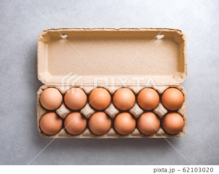 Organic chicken eggs food ingredients concept 62103020