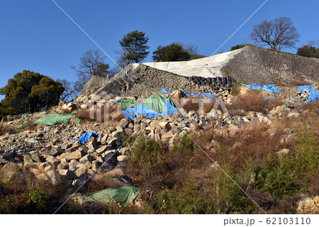 丸亀城 崩落した石垣 丸亀城 崩落した石垣 62103110
