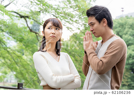 夫婦　カップル 62106236