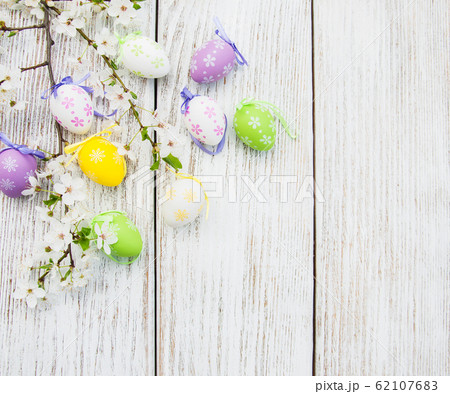 Easter eggs and spring blossom Easter eggs and spring blossom 62107683