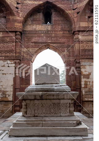 tomb of iltutmish tomb of iltutmish 62113591