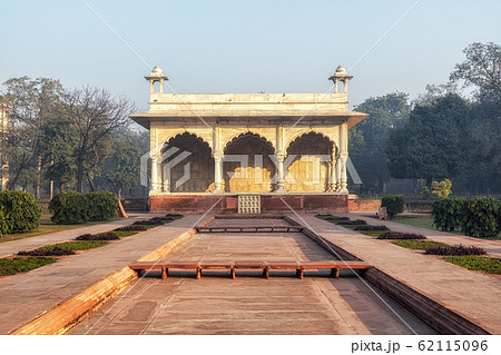 bhadon pavilion in red fort 62115096
