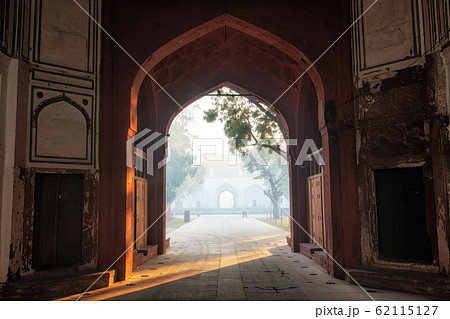 chhatta chowk market red fort 62115127