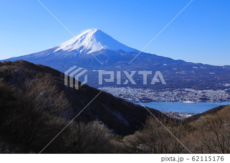 旧御坂峠からの富士山　天下茶屋 62115176