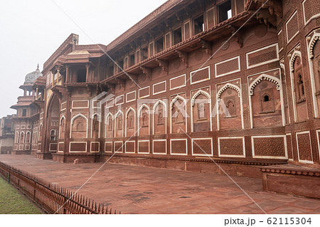 agra fort jahangiri mahal 62115304