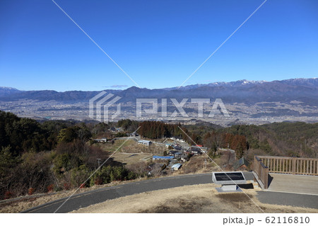 福島てっぺん公園から中央アルプスを望む 長野県 豊丘村 62116810