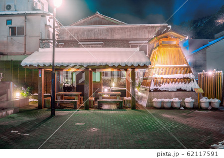 雪景色の湯村温泉 夜景 雪景色の湯村温泉 夜景 62117591