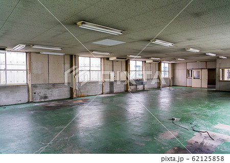 古い作業場　工場内　空室 62125858