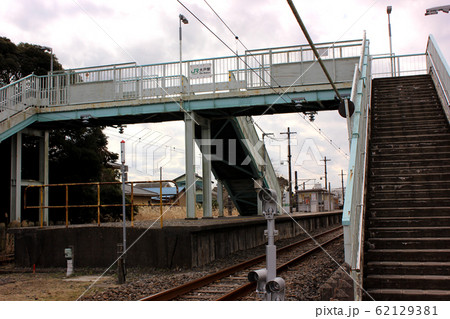 大戸川踏切から見た成田線大戸駅(1) 大戸川踏切から見た成田線大戸駅(1) 62129381