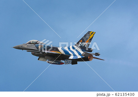 ギリシャ空軍F-16デモチーム「ゼウス」離陸 ギリシャ空軍F-16デモチーム「ゼウス」離陸 62135430